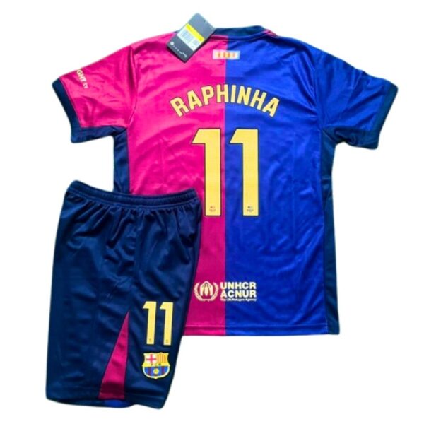 Barcelona 2025-2026 home maillot featuring Raphinha jersey back view with official name and number, and matching shorts maillot trikot maglia displayed together.