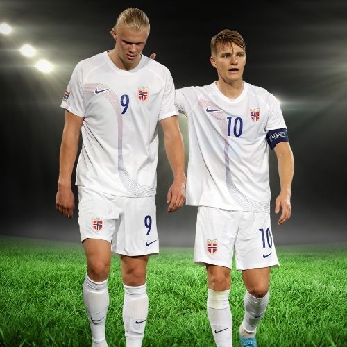 Erling Haaland and Martin Ødegaard training together in white Norway national team jerseys